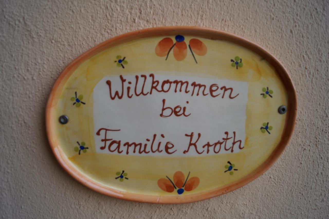 Weingut Eduard Kroth Briedel Esterno foto